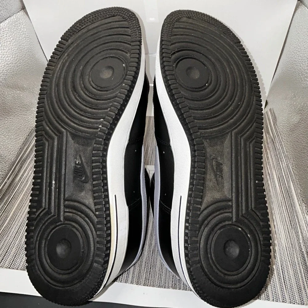 Nike Air Force 1 Low 07 Size 11 Mens Black Wolf Grey Leather CJ8731-001 Sneakers